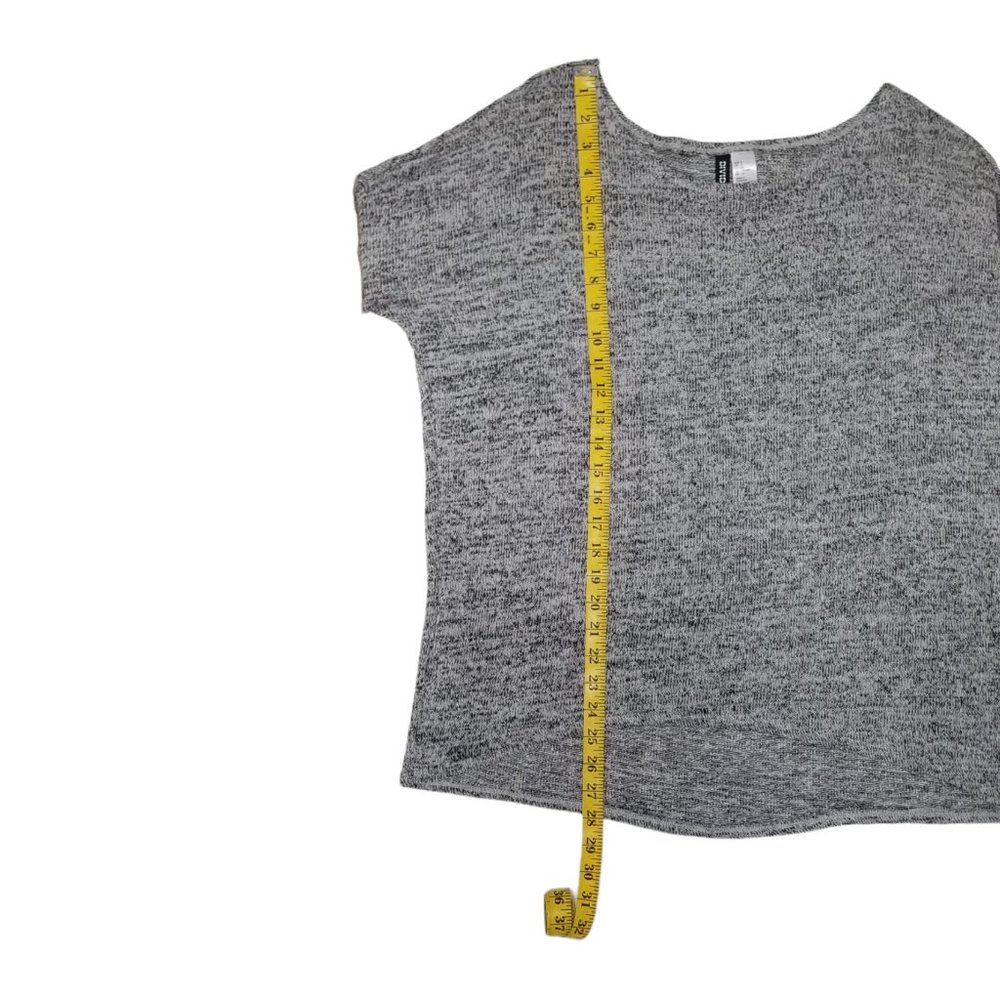 Divided by H&M Long Sleeve Top - Picture 12 of 14